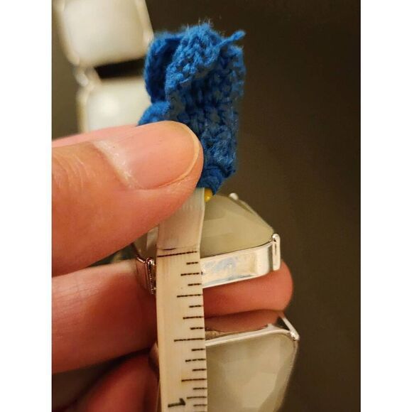 Ann Taylor chunky square light green statement necklace - Picture 5 of 6